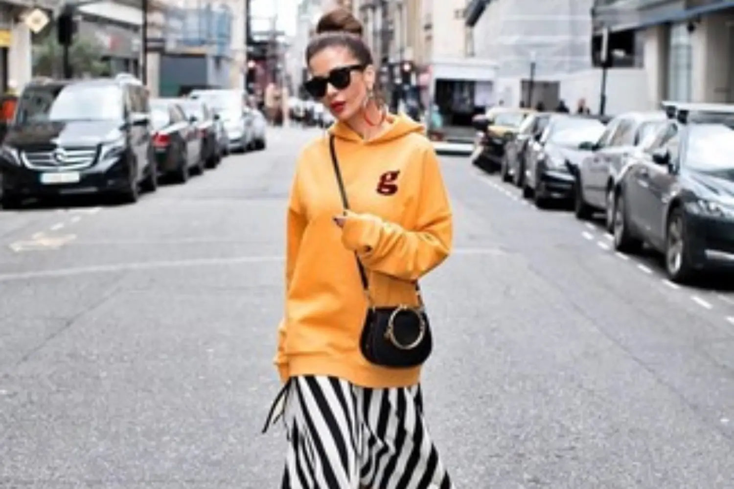 The-Best-Orange-Hoodie-Combination